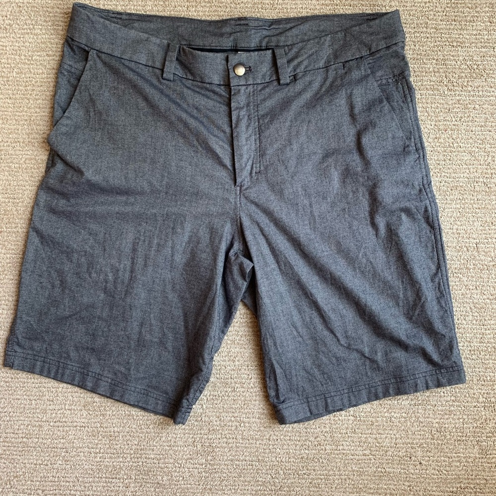 mens gray lululemon shorts